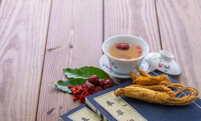 夏季吃苦瓜益处多-吃苦瓜有什么营养、苦瓜吃对身体有什么好处 -夏季多吃苦瓜有什么功效网